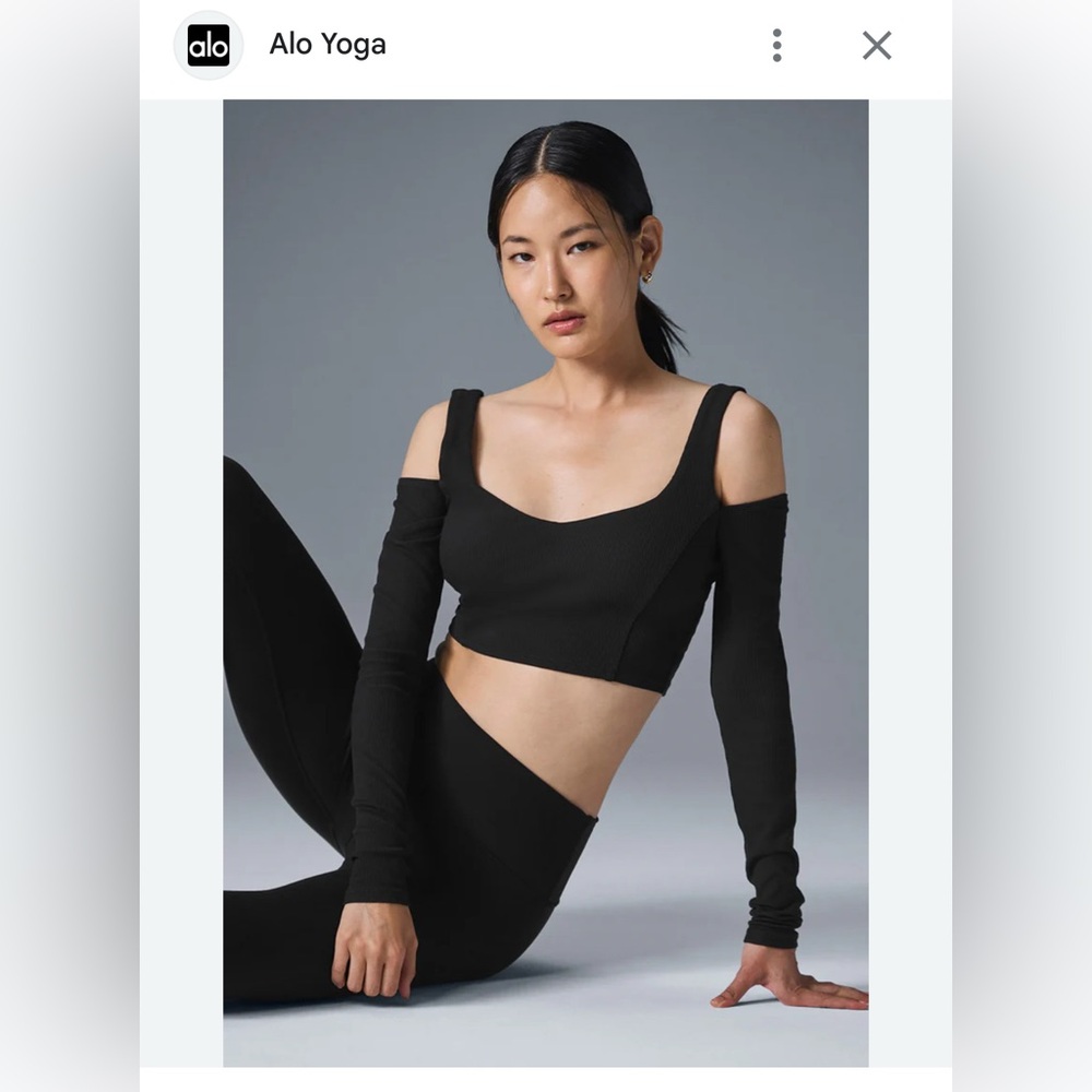 63 Black Women's Long Sleeve Crop Top